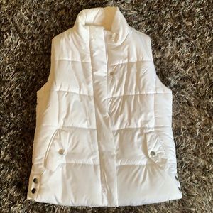Liz Claiborne Petite Medium white puffy vest